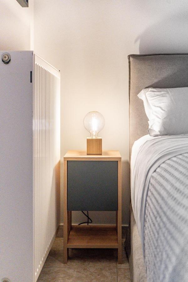 Per56 By Smart Cozy Suites - Right Next To The Metro - Parking - Available 24Hr Atenas Exterior foto